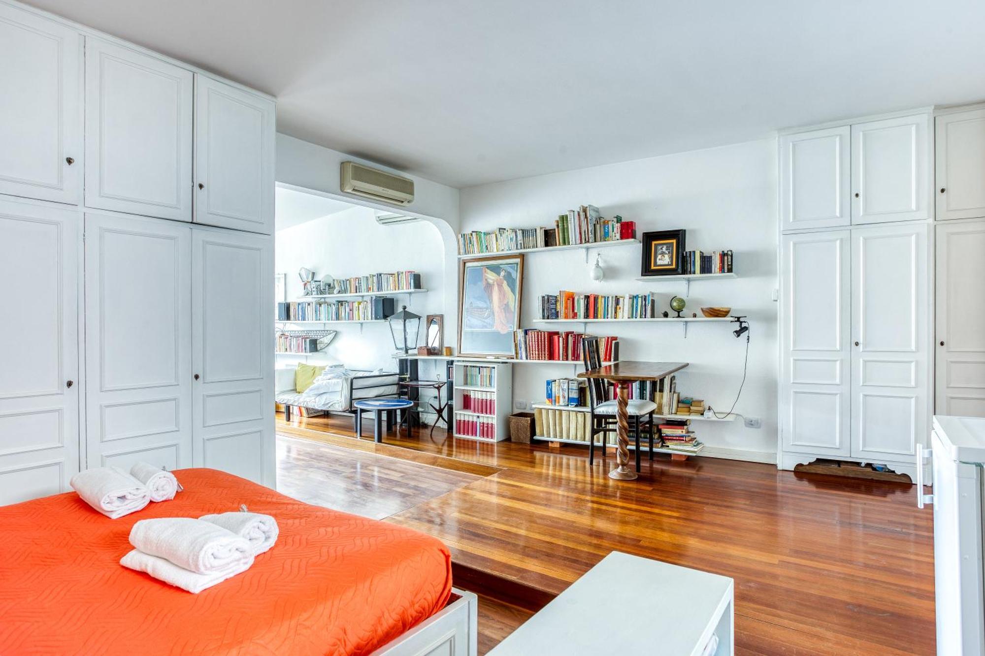 Апартаменты Main Loft Capocci - Rione Monti Рим Экстерьер фото
